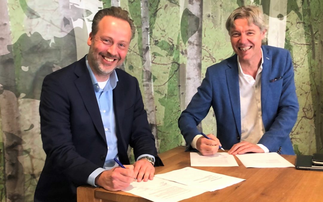 Protinus IT en gemeente Emmen tekenen contract voor ”Levering Standaardsoftware & Gerelateerde Dienstverlening”