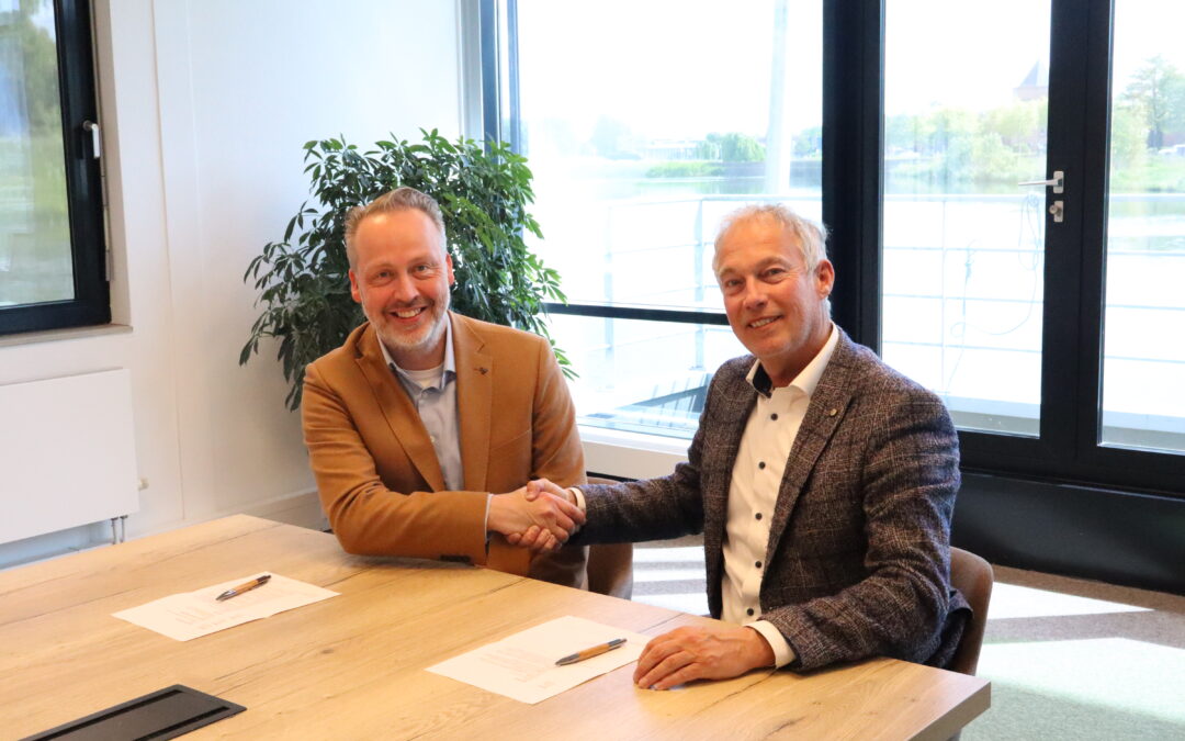 Protinus IT en Intrakoop tekenen nieuw contract: ambitieuze samenwerking voor wendbare ICT-oplossingen in de zorg